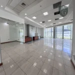 Local Comercial U Oficina En Design Center Zona 10 - imagen 4